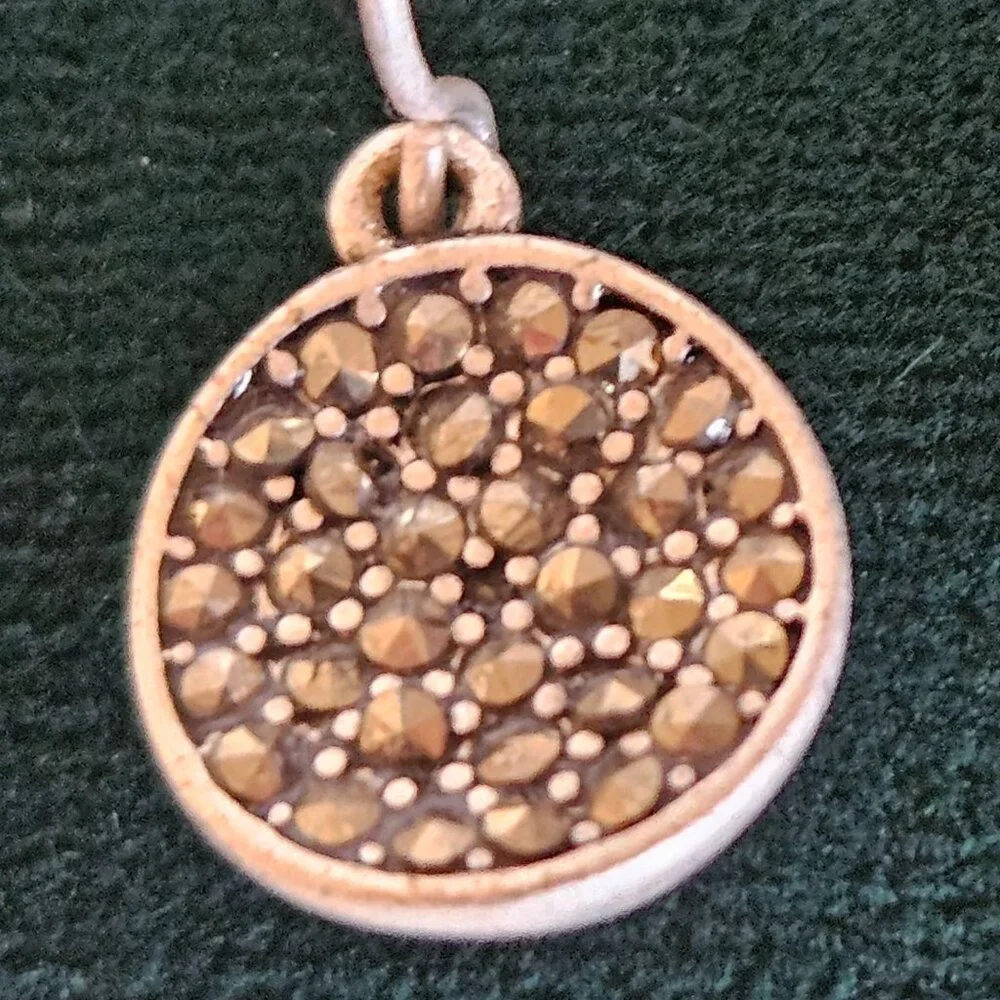 Kenneth Cole Earrings - Picture 3 of 8